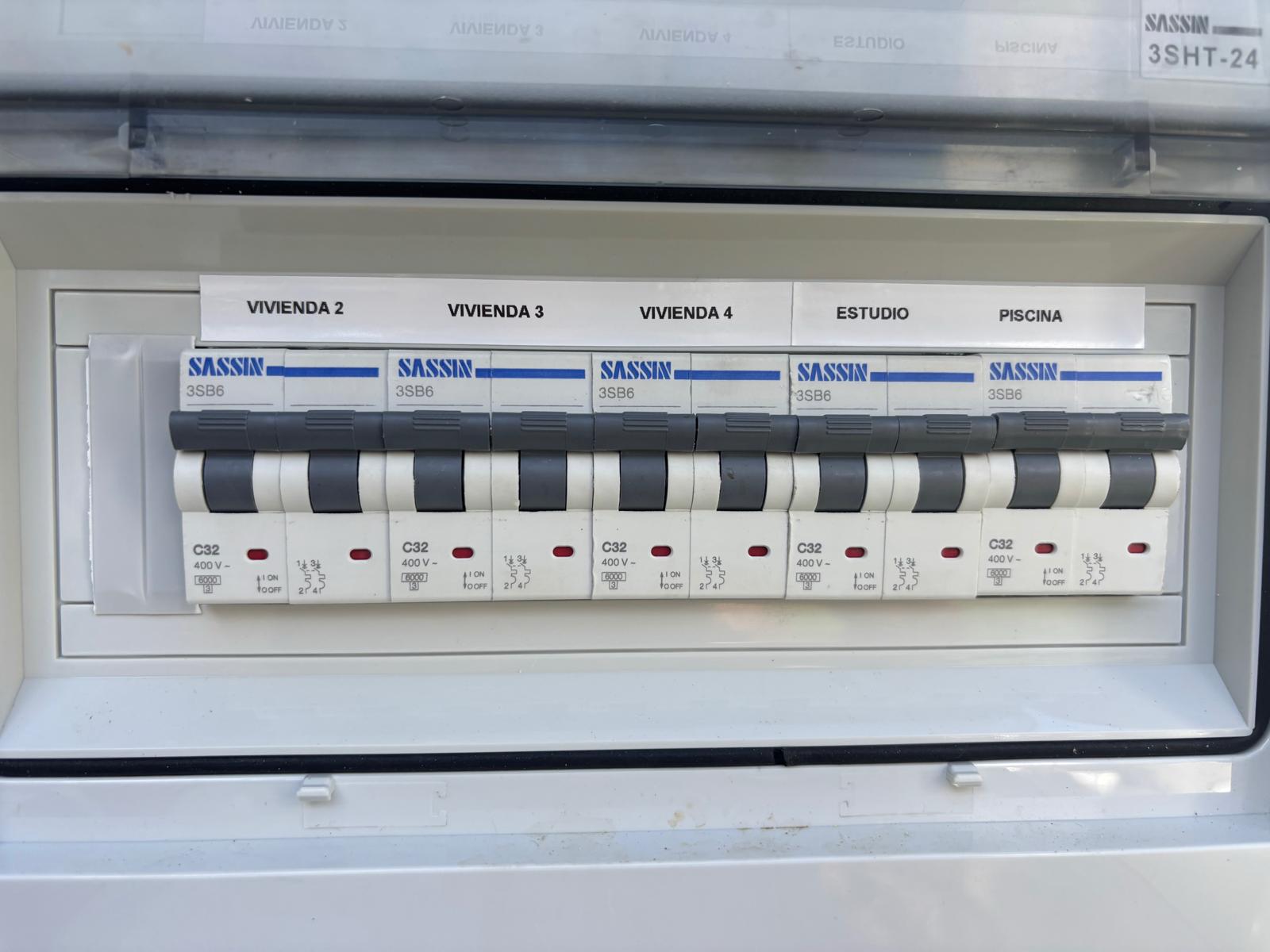 Trabajo eléctrico profesional